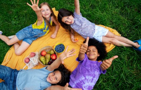 Turn-Your-Junk-Food-Junkies-Into-Healthy-Eating-Kids-Tips-Every-Parent-Should-Know
