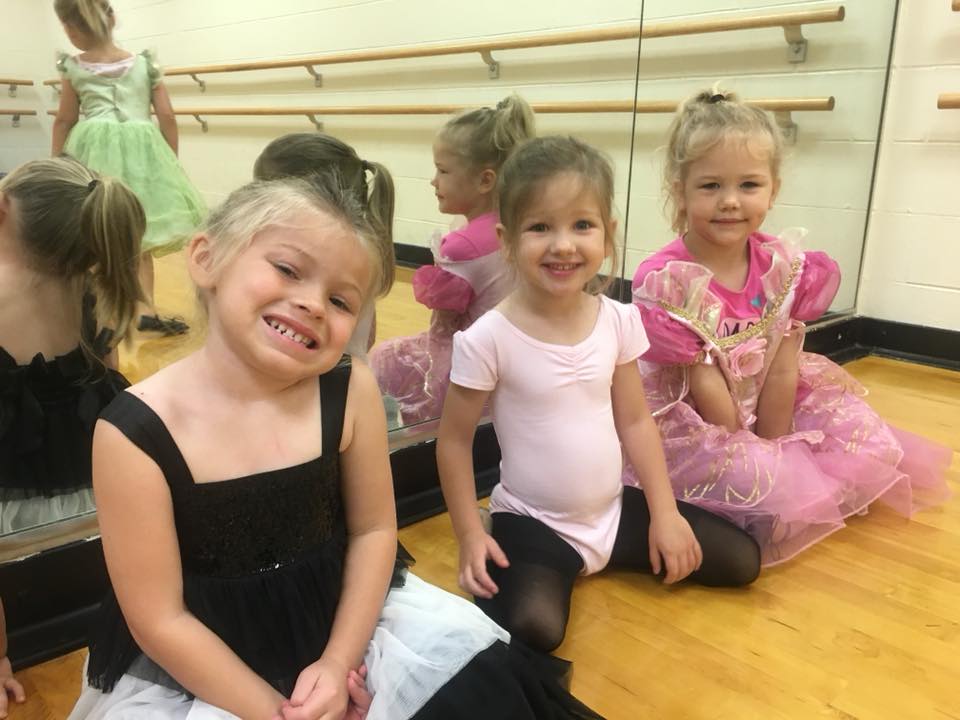 Barbie’s Beach Party Dance Camp2